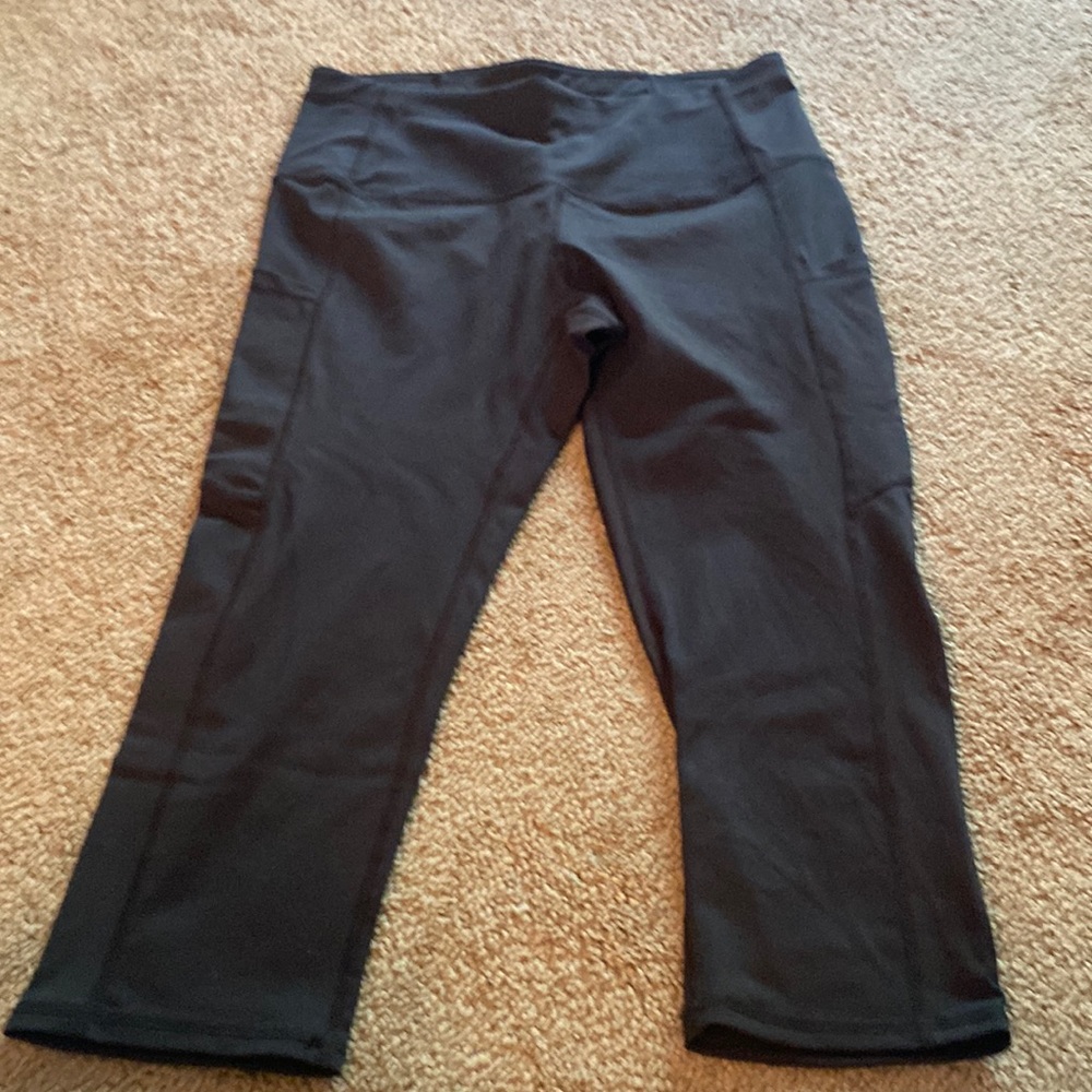 Basic black leggings